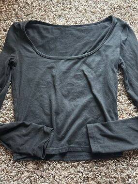 Black Long-Sleeve Scoop Neck Women's Top